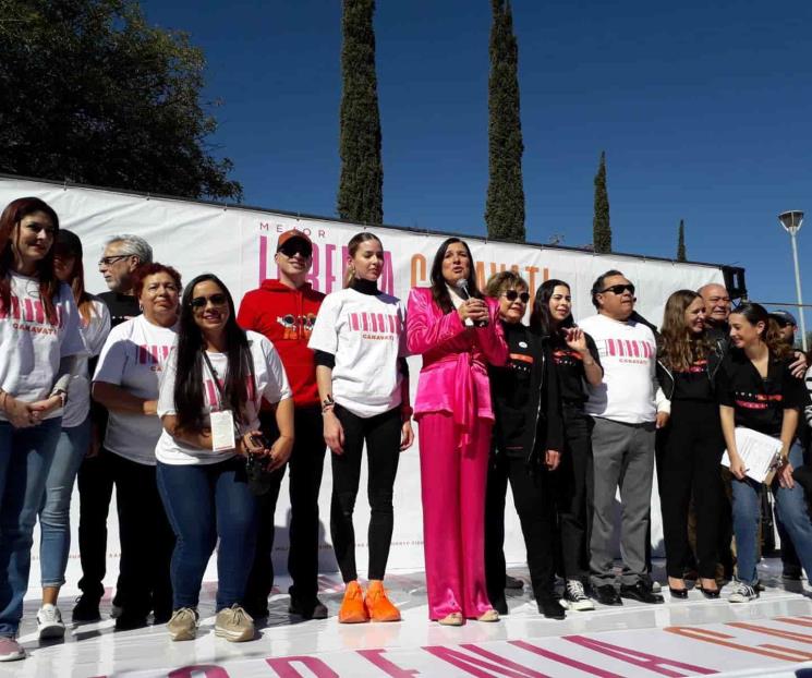 Arranca Lorenia Canavati precampaña en San Pedro