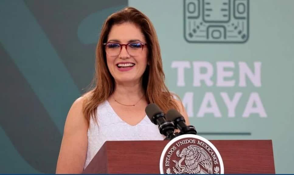 Pide directora de Alstom ‘detener reloj’ por inauguración de obra