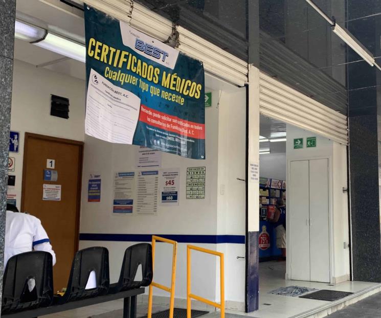 Consultorios de farmacias, sin regulación: Coneval