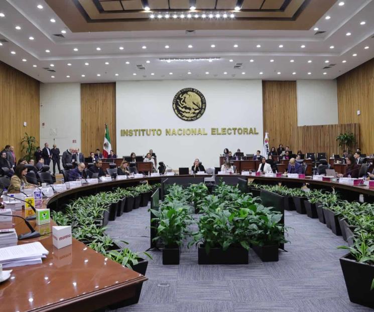 Renuncian directivos importantes del INE