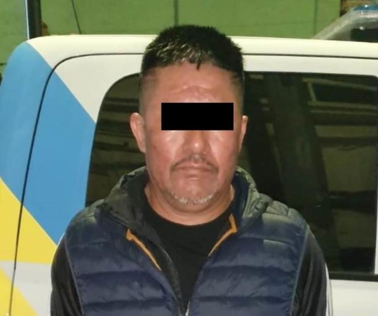 Circulaba en moto sin placas y le hallan droga