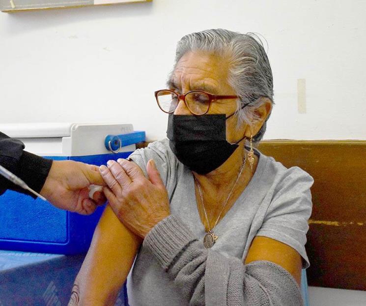 Lanza la UANL llamado  a vacunarse este invierno