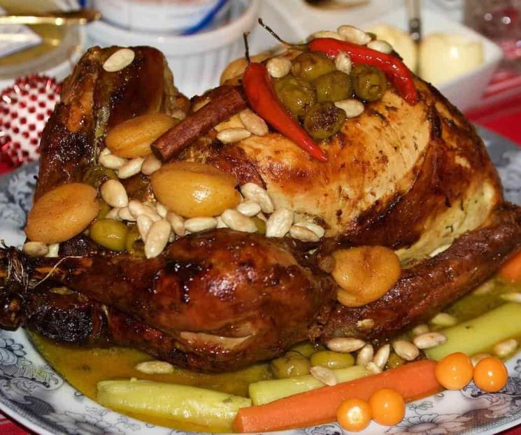 Limitado el abasto de pavo en México por brotes de gripe aviar en EU