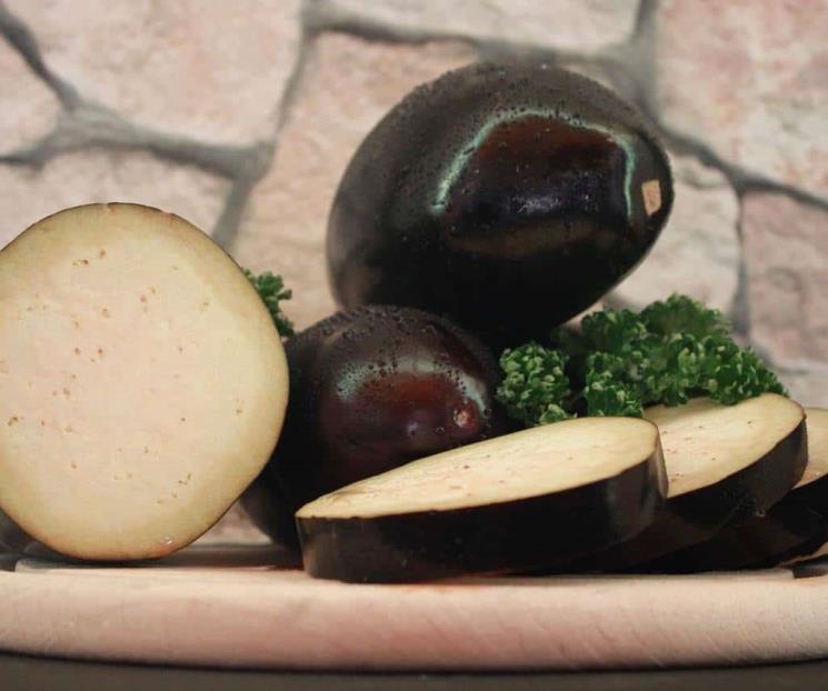 Tres beneficios del agua de berenjena para la salud