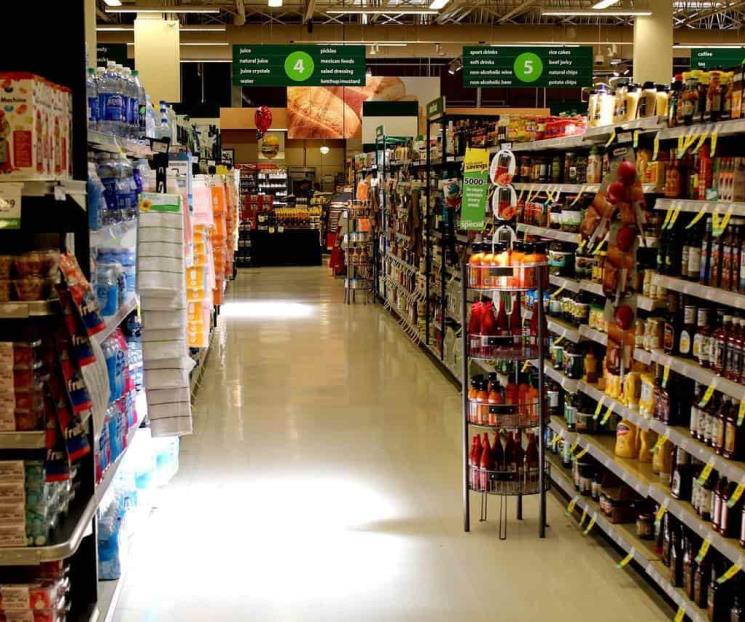 Tropieza economía mexicana en octubre por retroceso en servicios