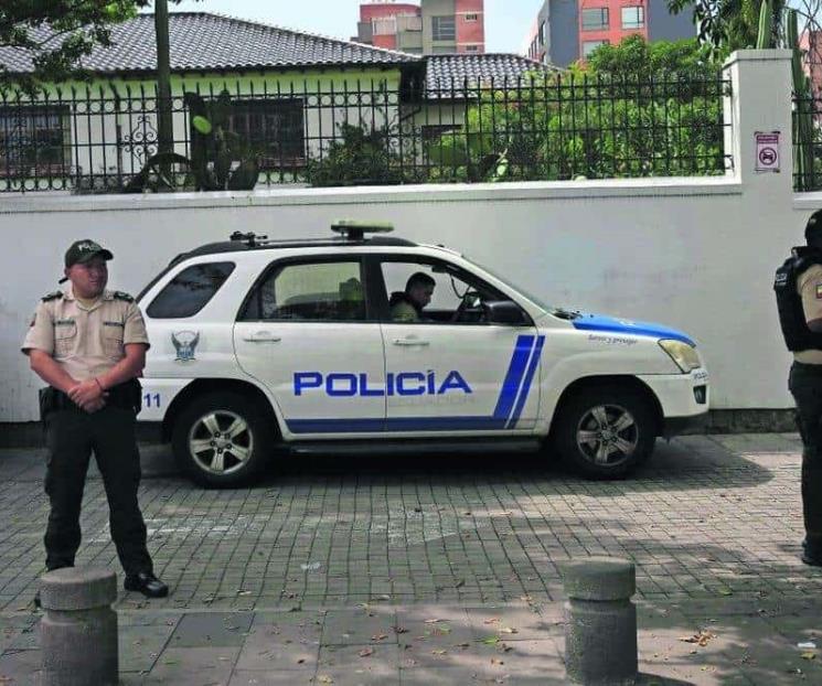 Correístas impiden juicio a Glas, refugiado en embajada de México