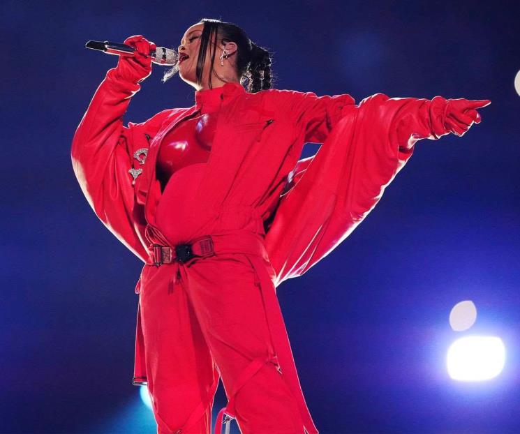 Asegura la cantante Rihanna que va por la niña Asegura la cantante Rihanna que va por la niña