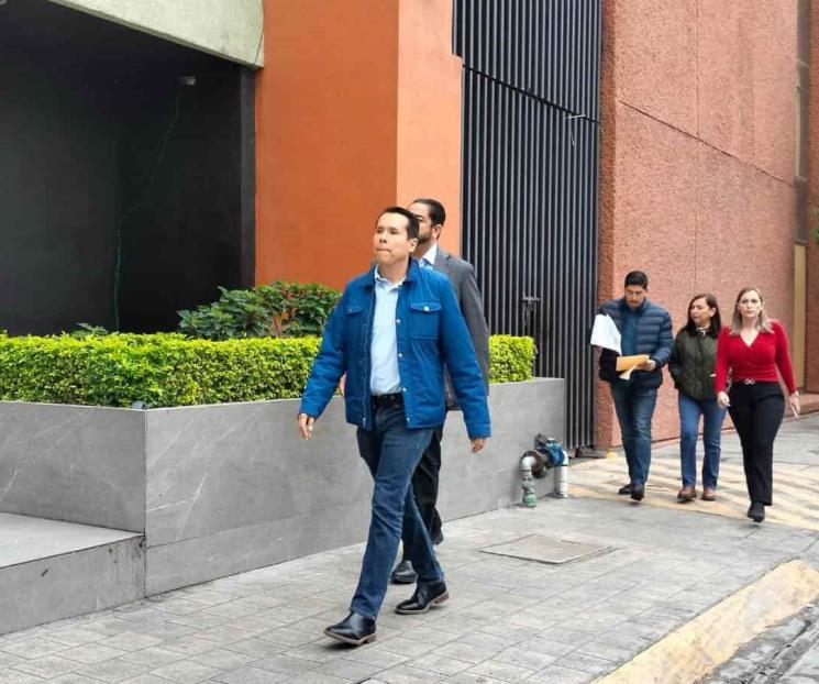 Desmienten alcaldes a Samuel García