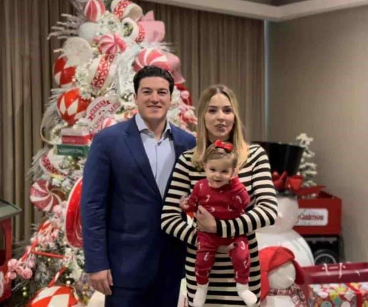 Dan Mariana Rodríguez y Samuel García mensaje de Feliz Navidad Dan Mariana Rodríguez y Samuel García mensaje de Feliz Navidad