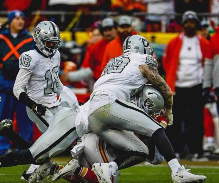 Los Raiders le amargan la Navidad a los Jefes de Kansas City