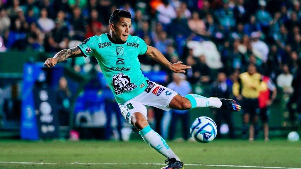 Quiere Larcamón llevarse a Lucas Romero a Brasil