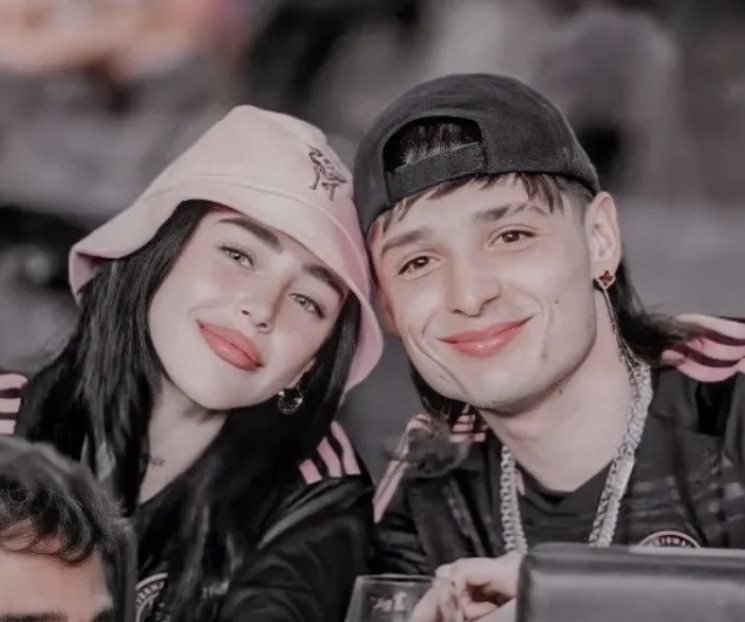 Peso Pluma y Nicki Nicole comparten un mensaje de amor en Navidad