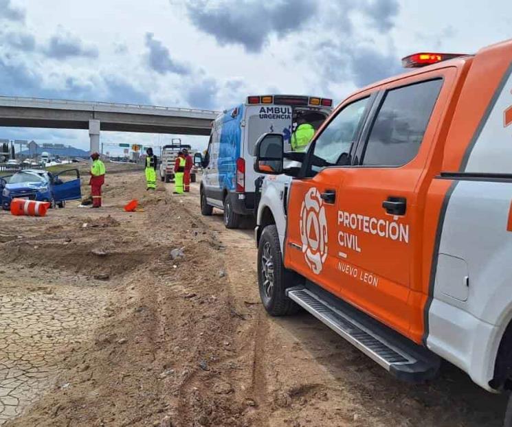 Deja volcadura tres heridos en Galeana