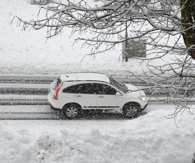 Alertan por tormenta invernal en cinco estados de EU
