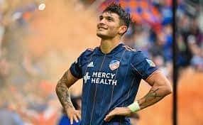 Brandon Vázquez, en la mira