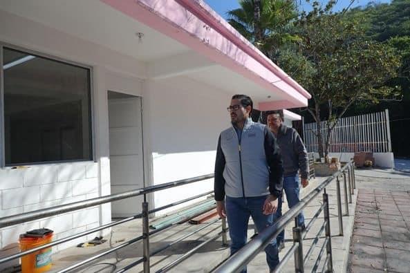 Supervisa David de la Peña obras del nuevo centro DIF en Santiago