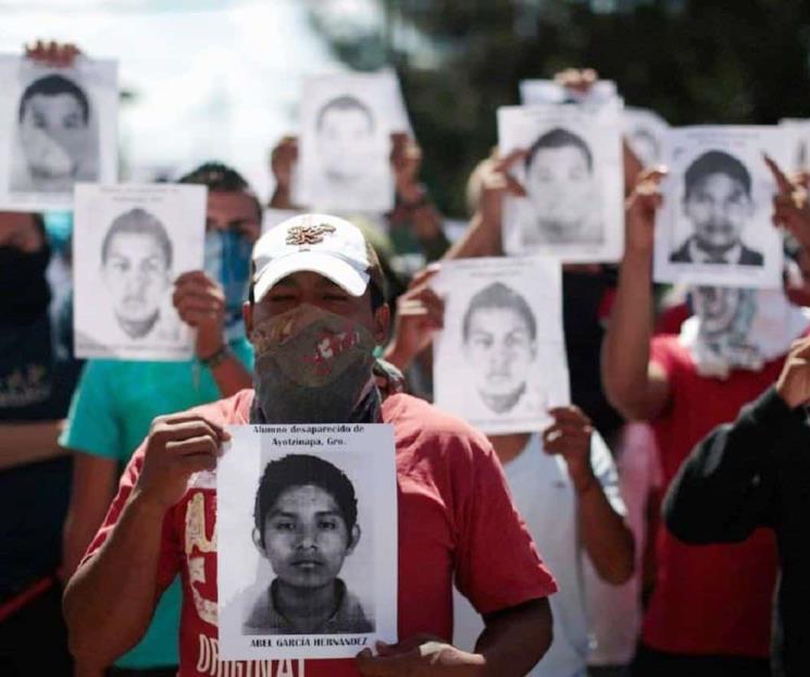 Darán acceso a archivos sobre Ayotzinapa a familiares de normalistas