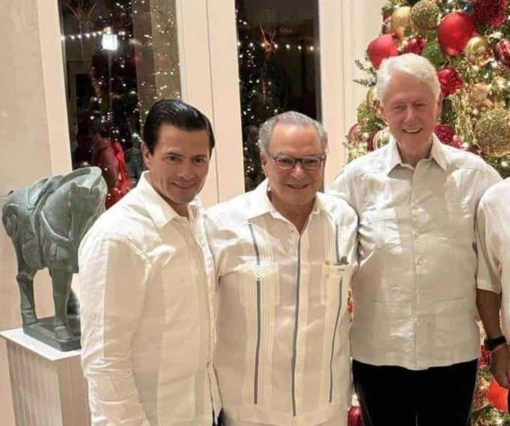 Reaparece Enrique Peña Nieto junto a Bill Clinton Reaparece Enrique Peña Nieto junto a Bill Clinton