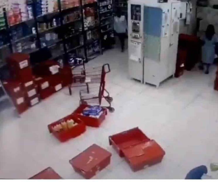Los detienen por asaltar farmacia al sur de la ciudad