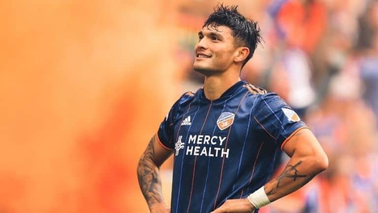 Brandon Vázquez, cerca de reforzar a Rayados