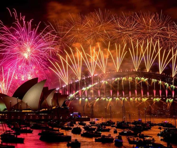 Reciben el Año Nuevo en el mundo