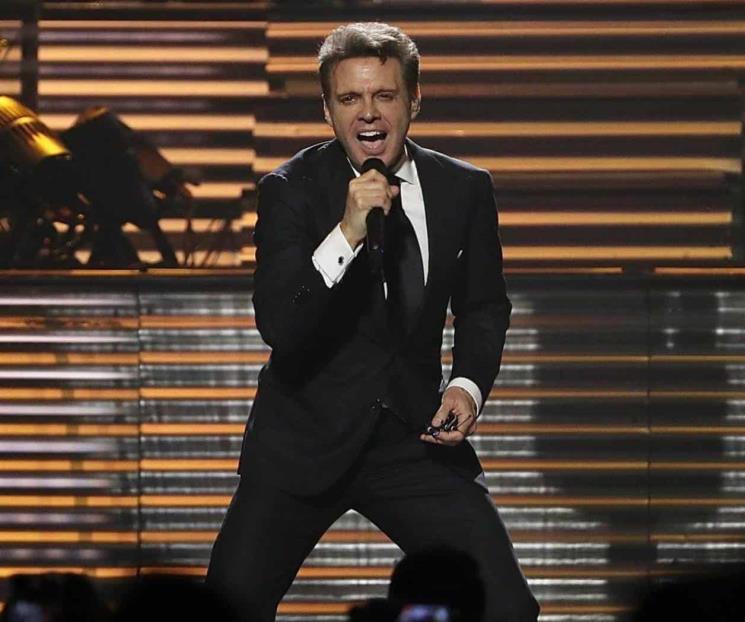 Termina Luis Miguel gira y año con vibrante show en la Riviera Maya Termina Luis Miguel gira y año con vibrante show en la Riviera Maya