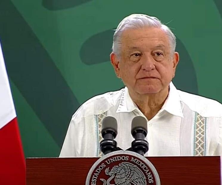 AMLO desea feliz año al inicio de la mañanera desde Tabasco