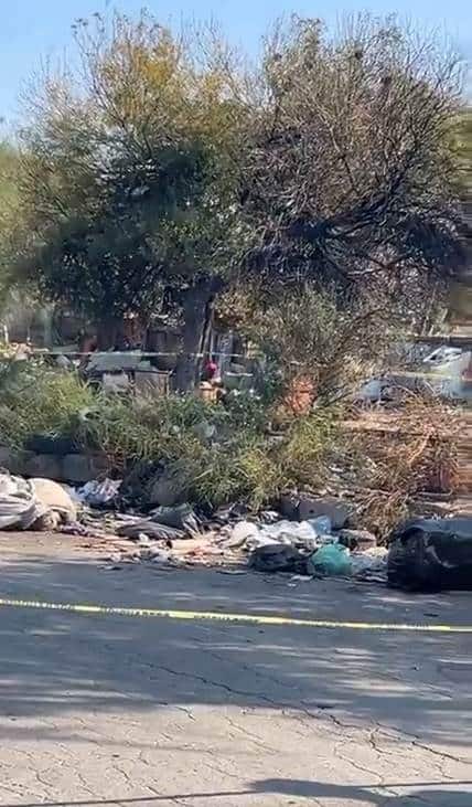 Un cráneo humano tratado, fue encontrado abandonado entre la basura de un lote baldío, ubicado en la Colonia Jardines de la Moderna, en esta ciudad.