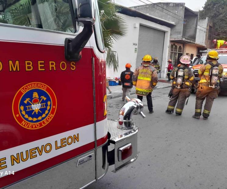 Arde negocio de pinturas