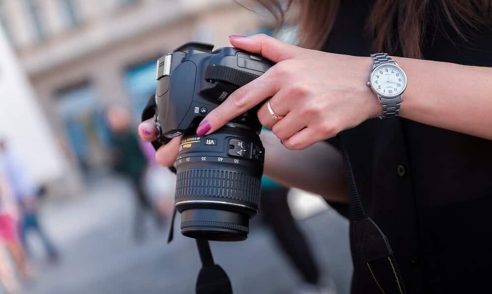 Nikon, Sony y Canon identificarán fotos falsas con IA