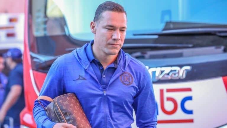 Siguen los problemas entre Dueñas y Cruz Azul