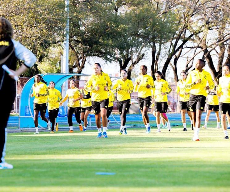 Empiezan felinas la defensa de su corona 