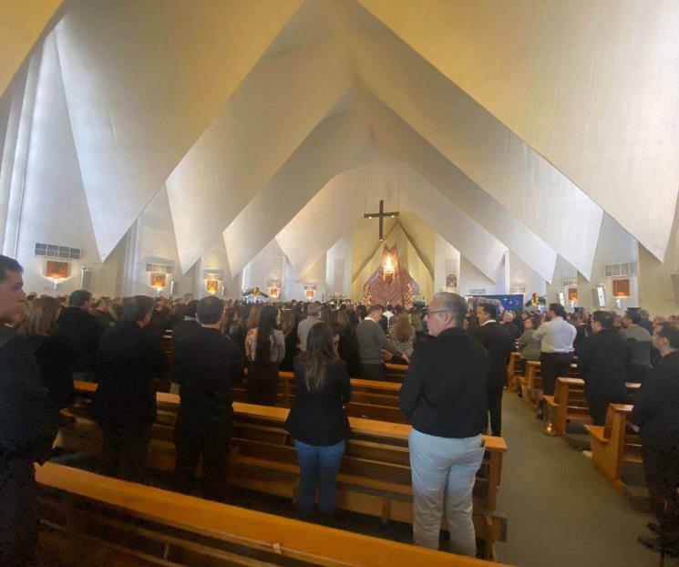 Con misa se despiden de Carlos Bremer