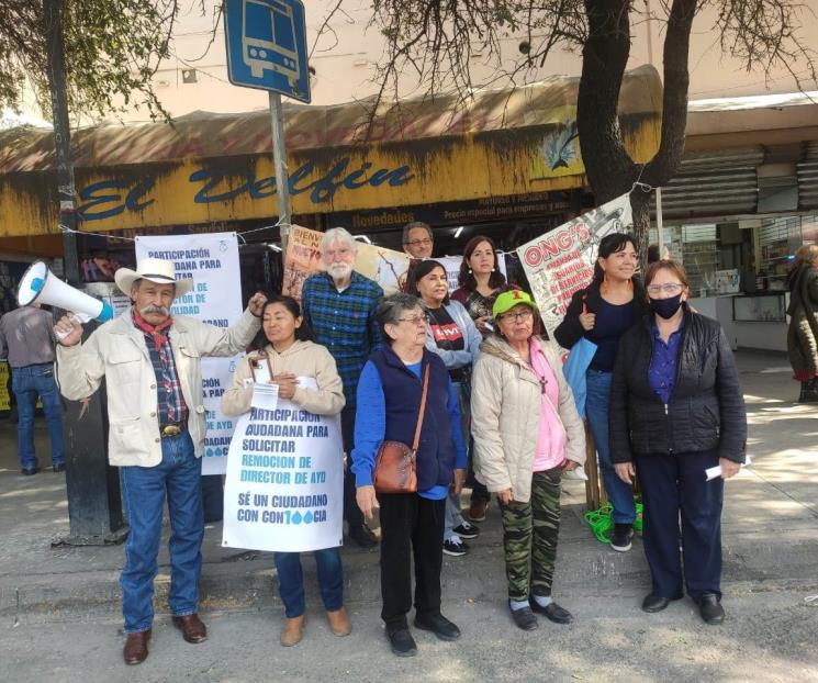 Protestan contra AyD y servicio del transporte