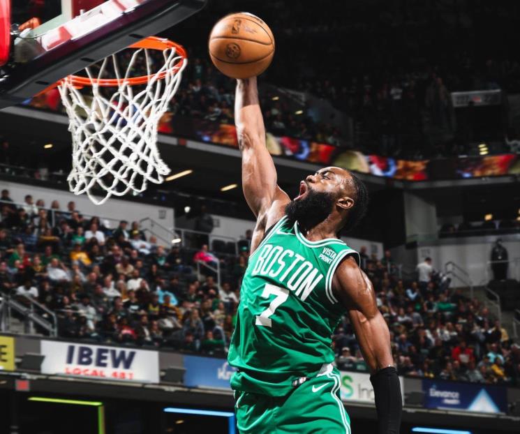Aplastan Celtics a Pacers y siguen con paso arrollador