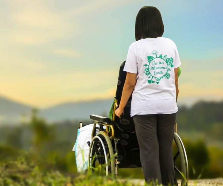 Van por licencia a cuidadores de adultos mayores