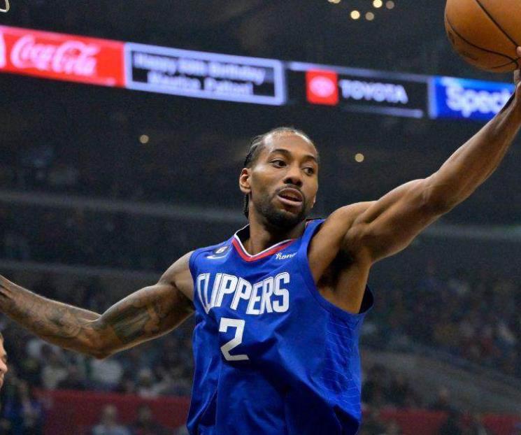 Renueva Leonard con los Clippers