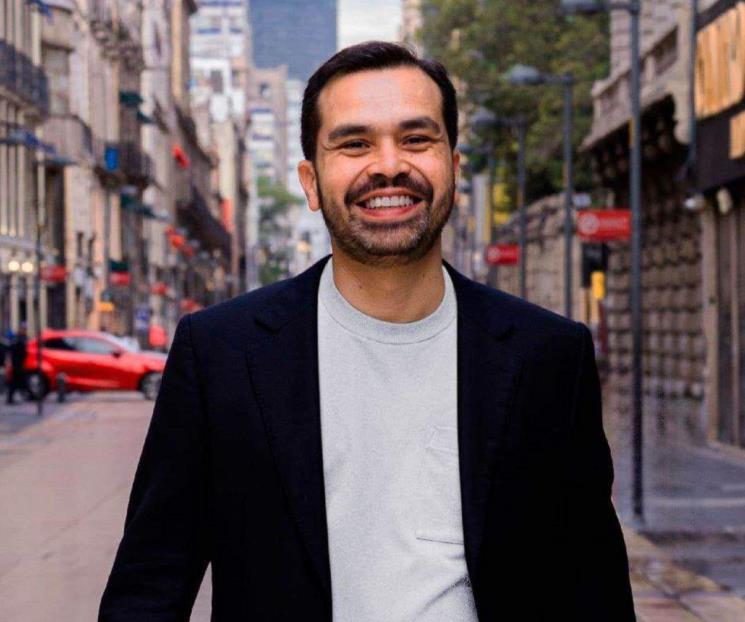 Se registra Máynez como precandidato presidencial de MC