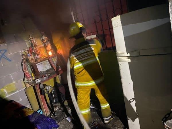 Se incendia vivienda en Montemorelos