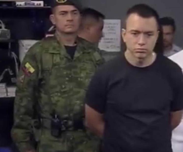 Visita Daniel Noboa televisora que fue secuestrada en Ecuador