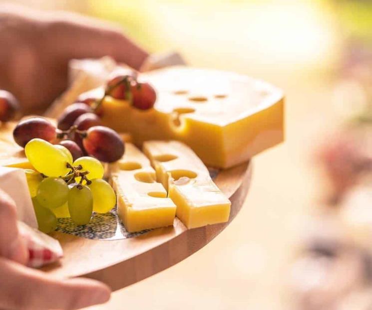 Descubre el tipo de queso que fortalece huesos y dientes