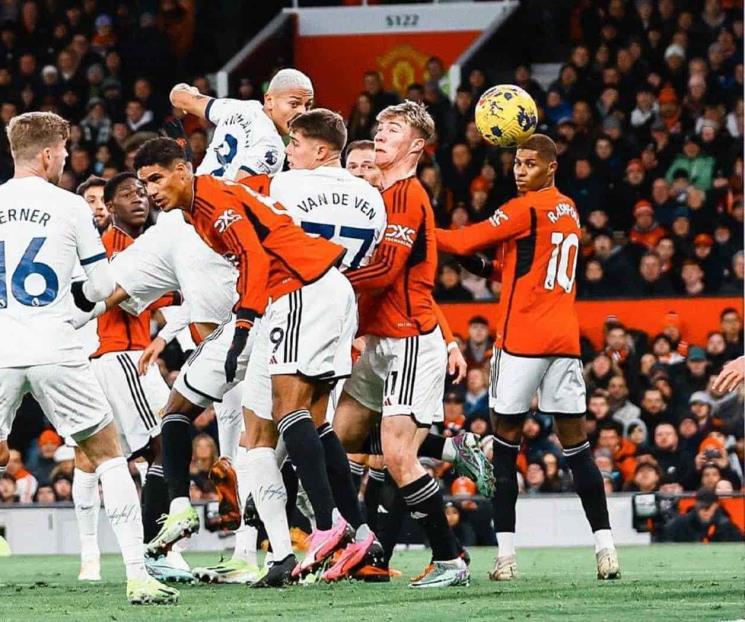 Empatan Manchester United y Tottenham en la Premier League Empatan Manchester United y Tottenham en la Premier League