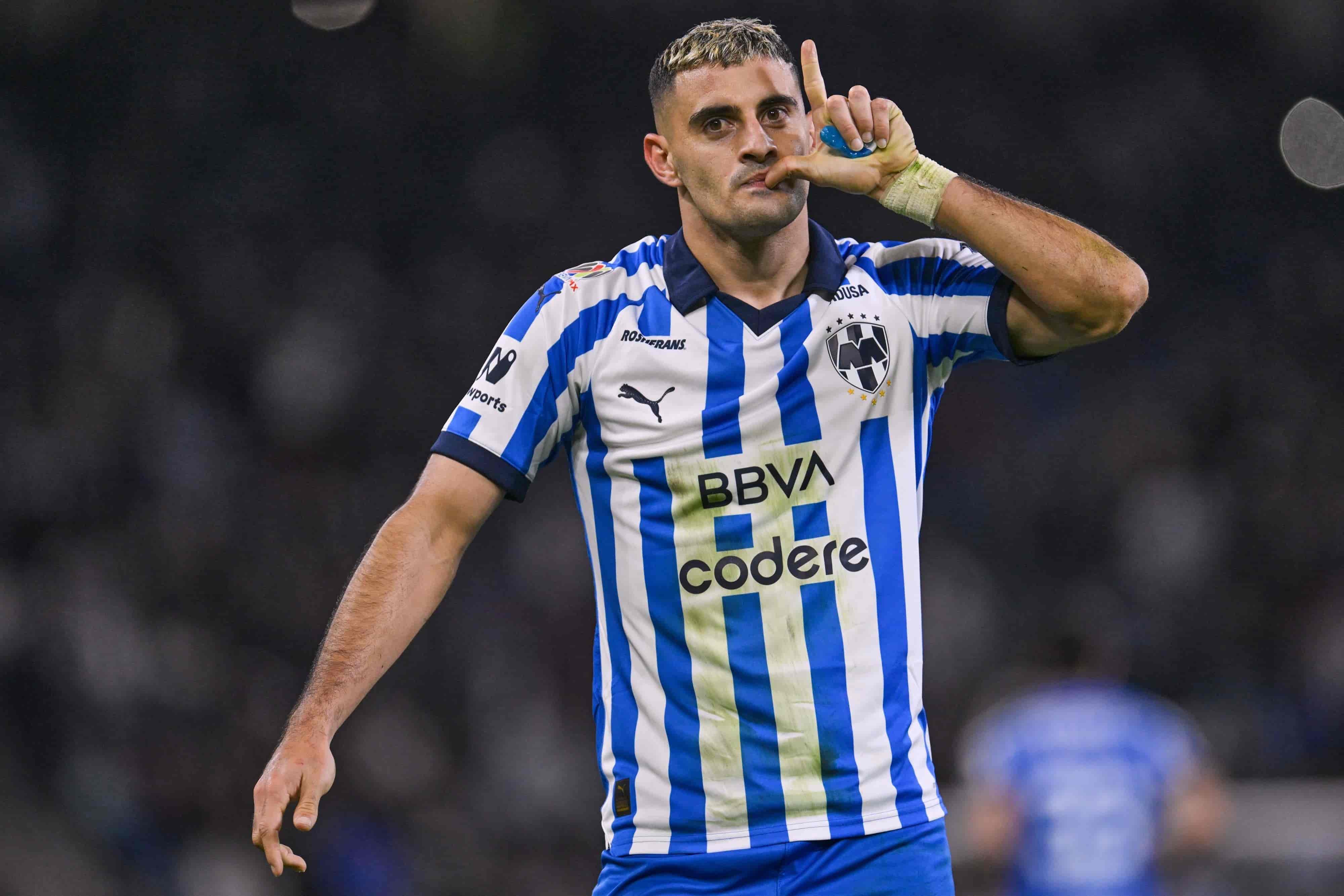 Germán Berterame hace el 2-0.