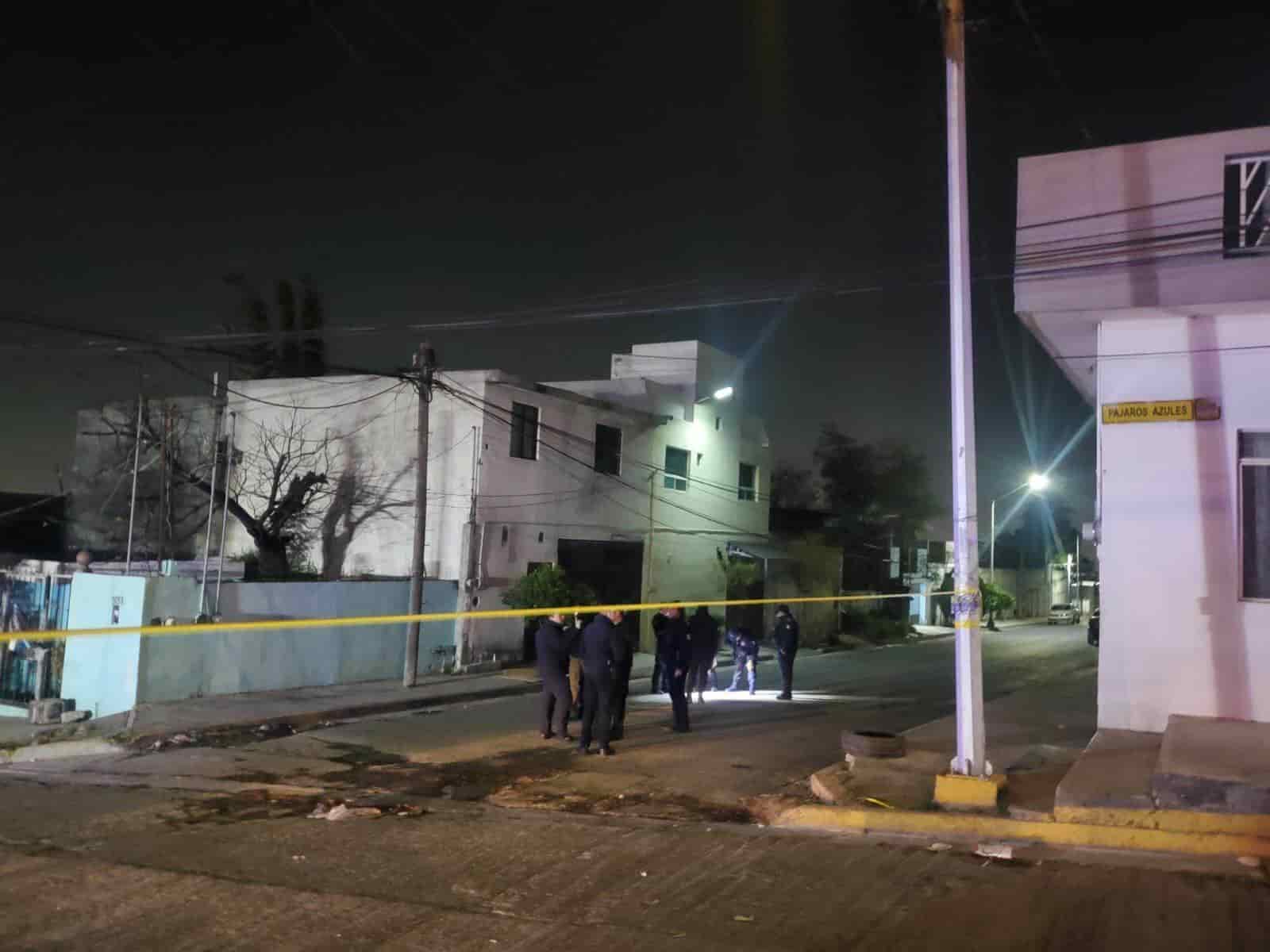 Tras intentar asaltar una tortillería y pretender evadir su detención a balazos contra elementos de la policía municipal, un hombre fue detenido por efectivos de Ciudad Guadalupe, en la Colonia Misión La Silla.