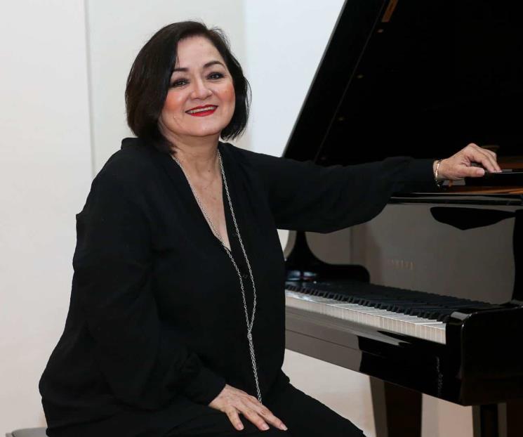 Reconoce UANL entrega de Ivet Pérez al canto con Premio a las Artes