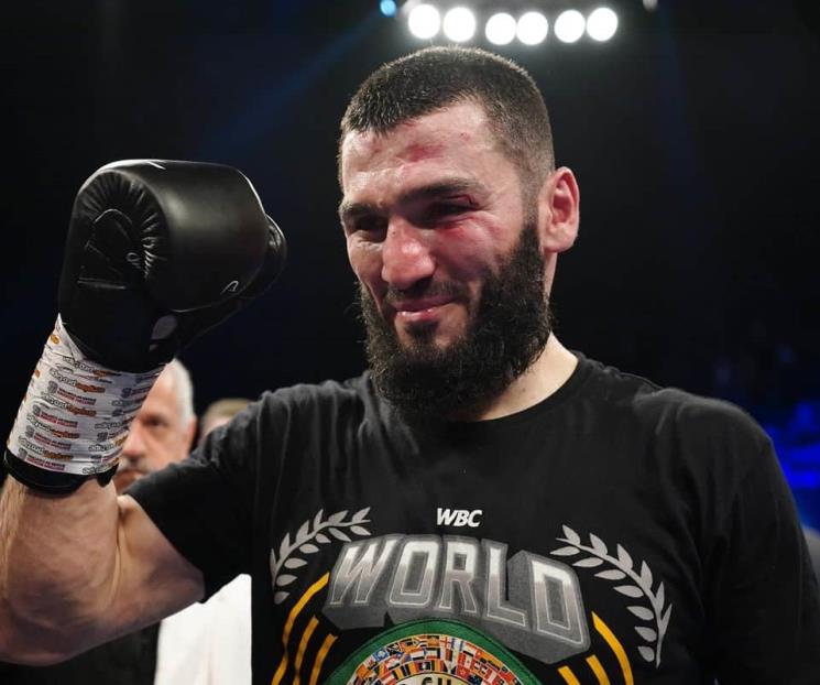 Ve Canelo más reto en pelear con Beterbiev