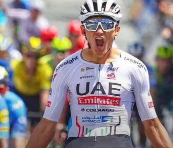 Logra mexicano Isaac del Toro triunfo histórico en Australia