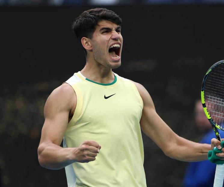 Sufre Alcaraz, pero avanza a la tercera ronda en Australia 