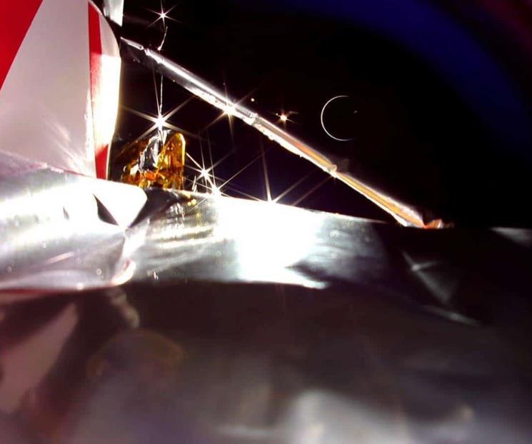 Regresa la nave Peregrin a la Tierra para incendiarse