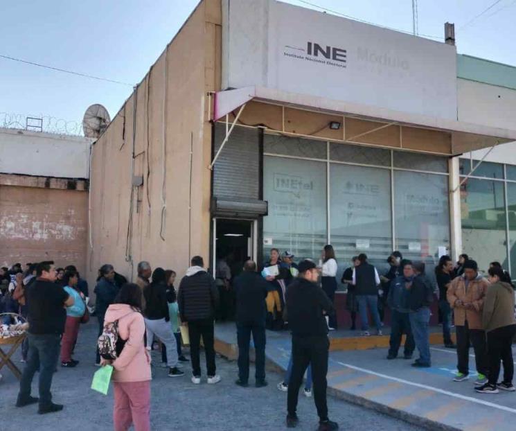 Siguen saturados módulos del INE